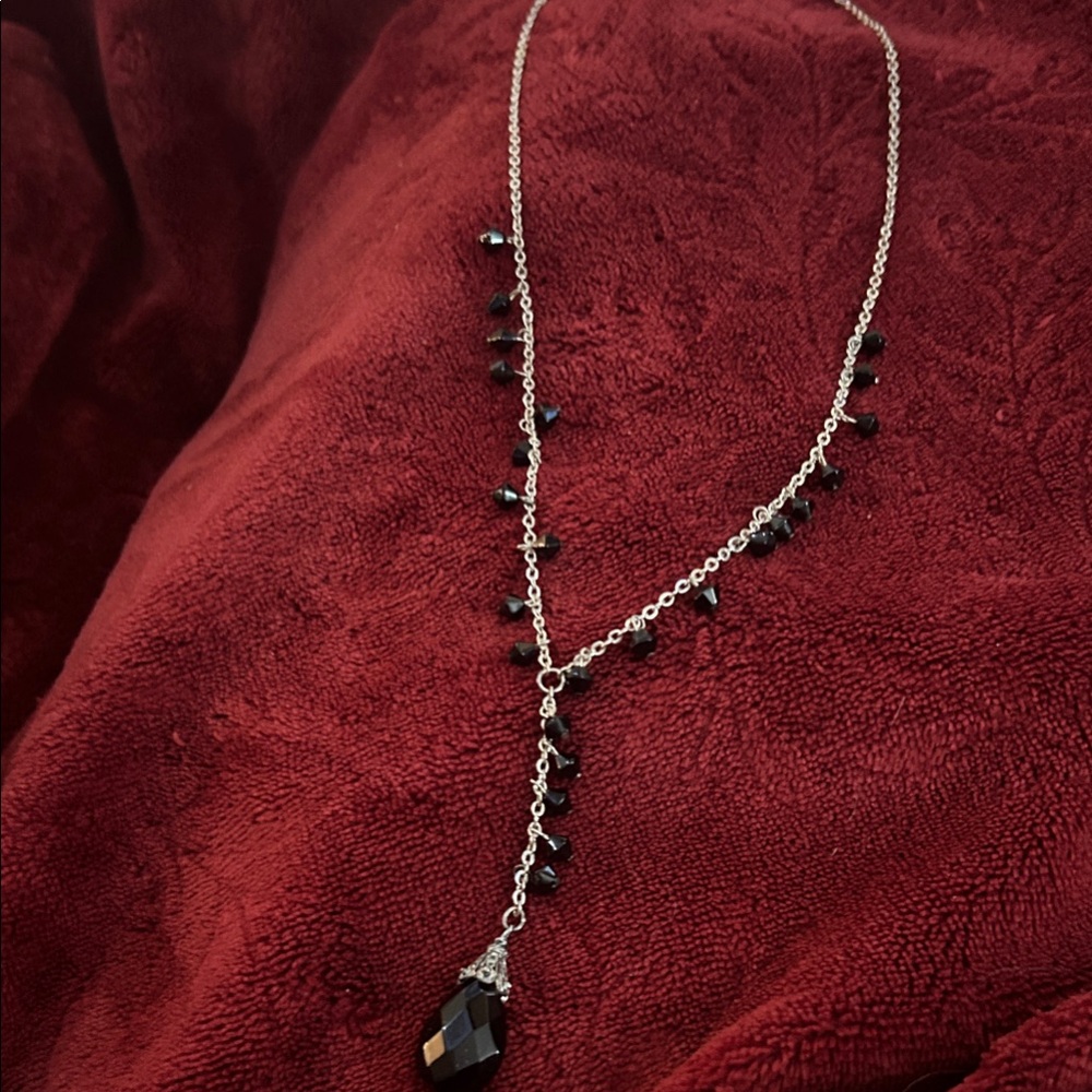 Chic Silver and Black Drop Necklace